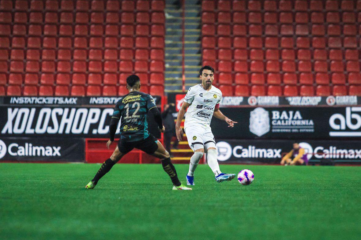 $!Hat-trick de Joaquín Fernández guía a Dorados al triunfo ante La Paz