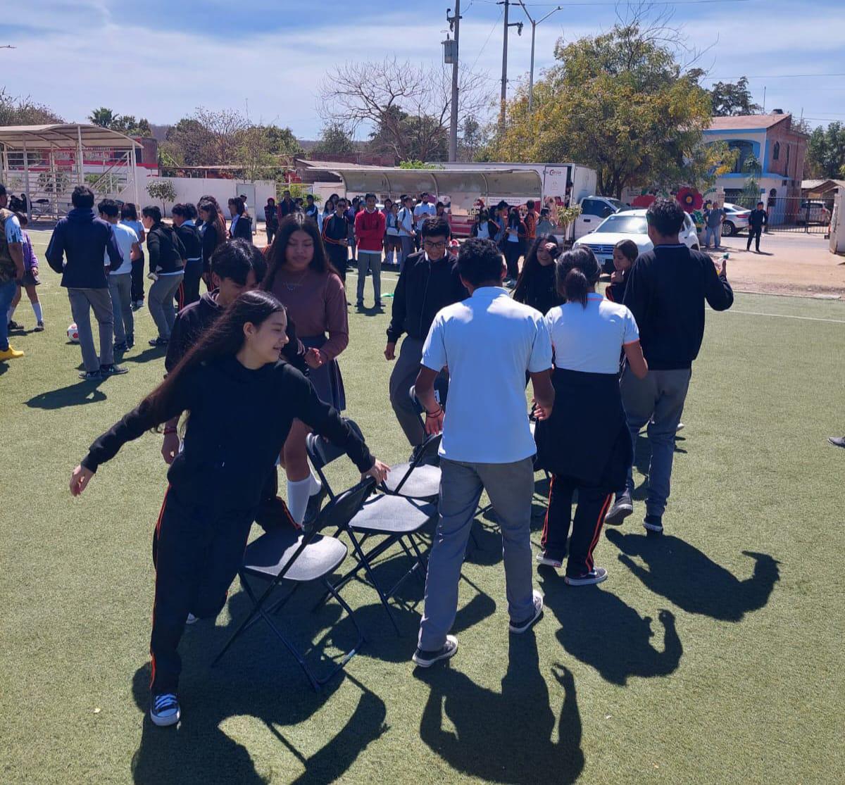 $!Realizan con éxito Jornada Deportiva en la Loma de Rodriguera