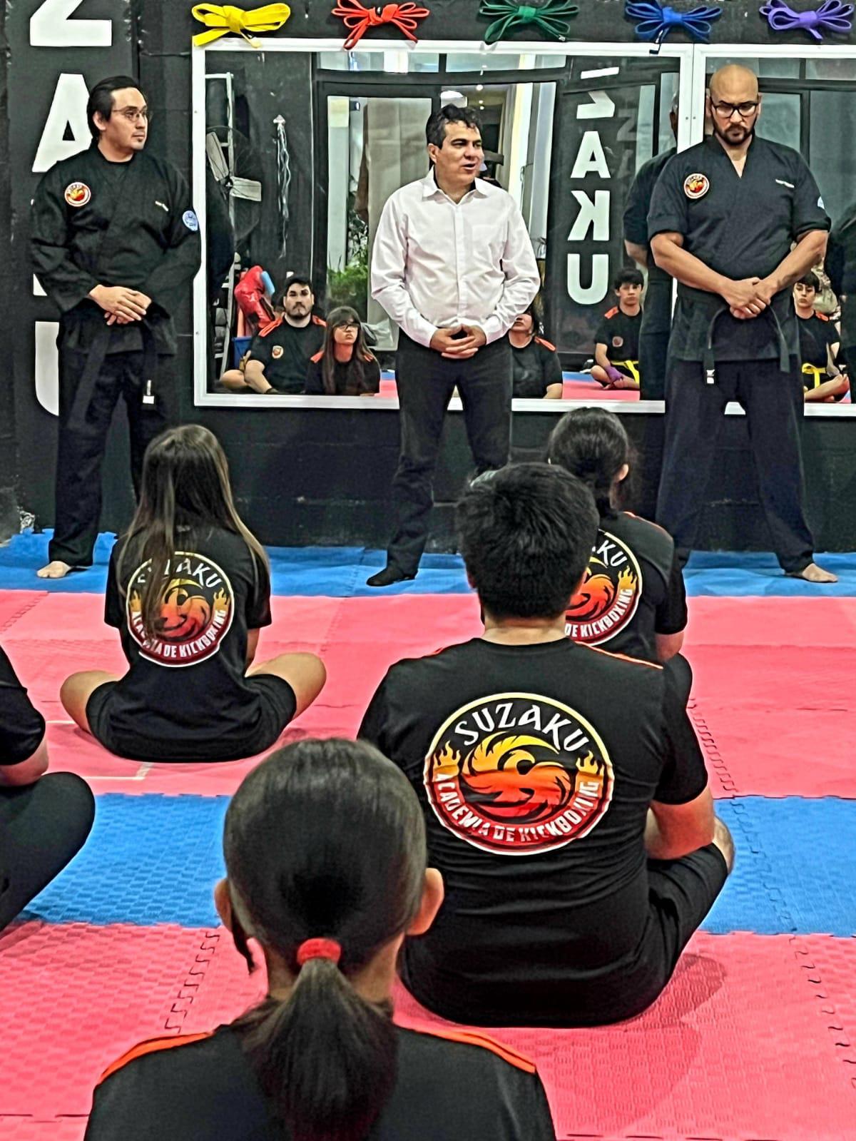 $!Academia de Kickboxing Suzaku realiza con éxito exámenes de grado de cinta