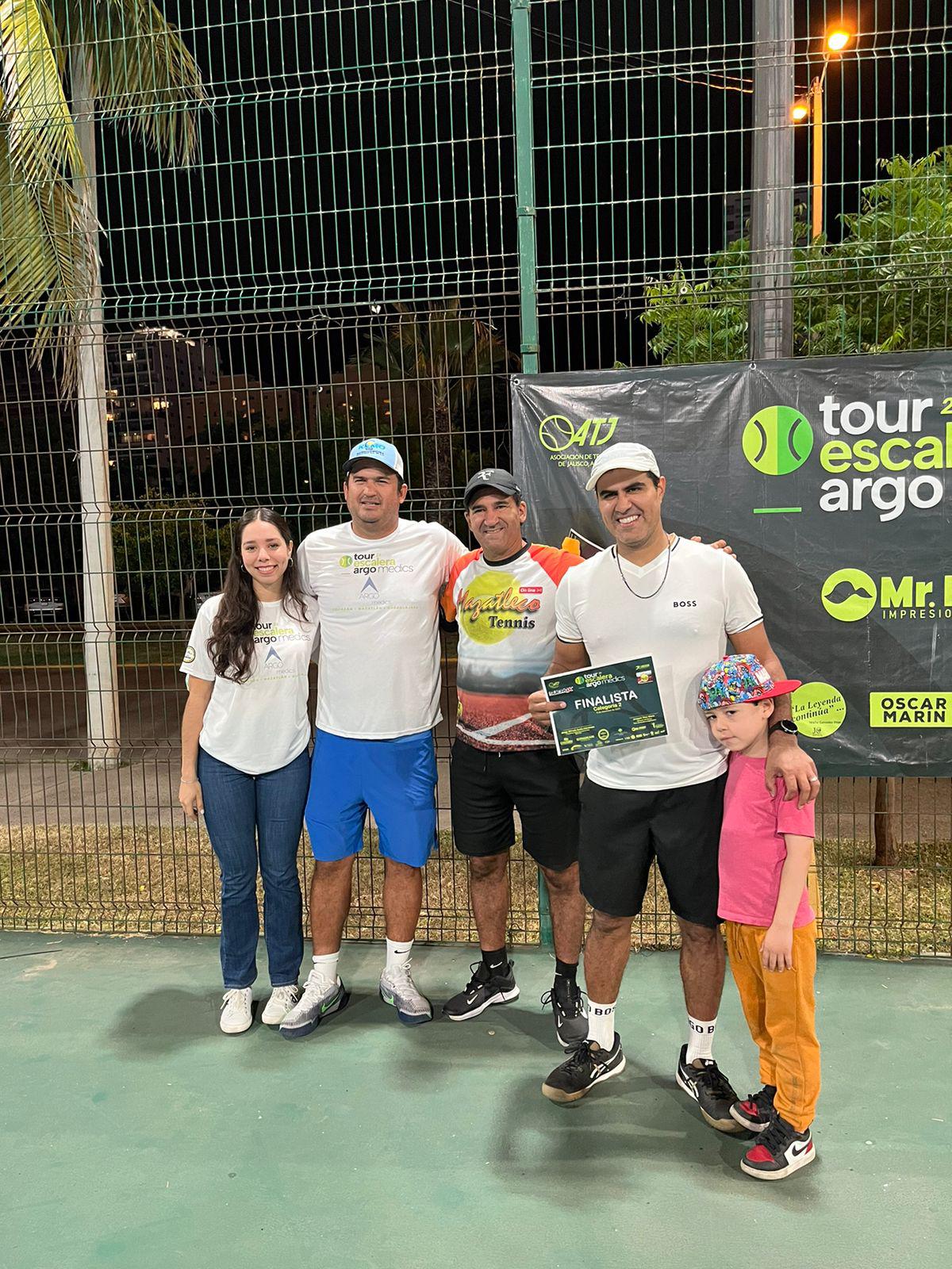 $!Velarde y Lizárraga son campeones de Torneo Escalera Argo Medics