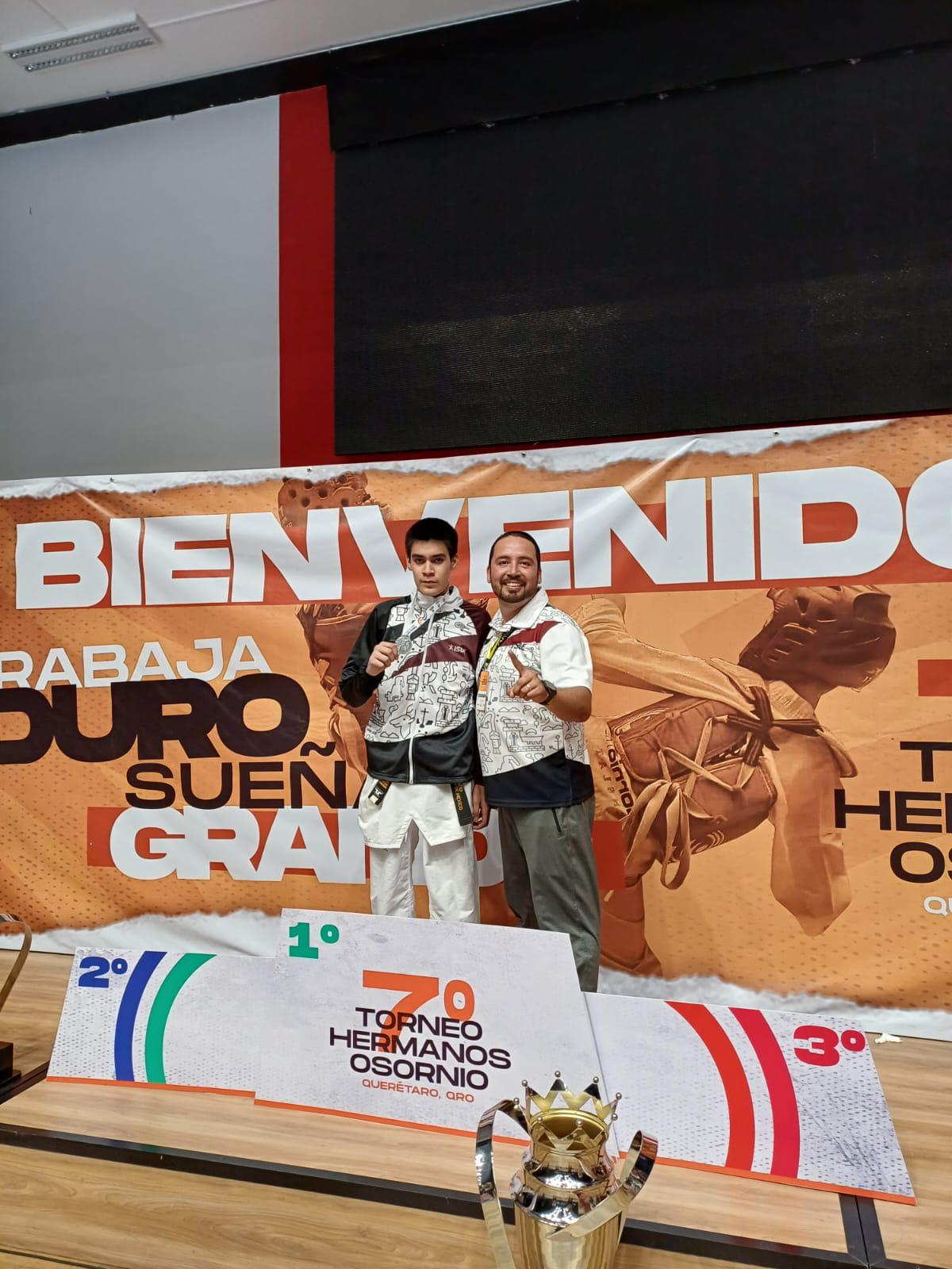 $!Suben mazatlecos al podio en el Séptimo Torneo Hermanos Osornio