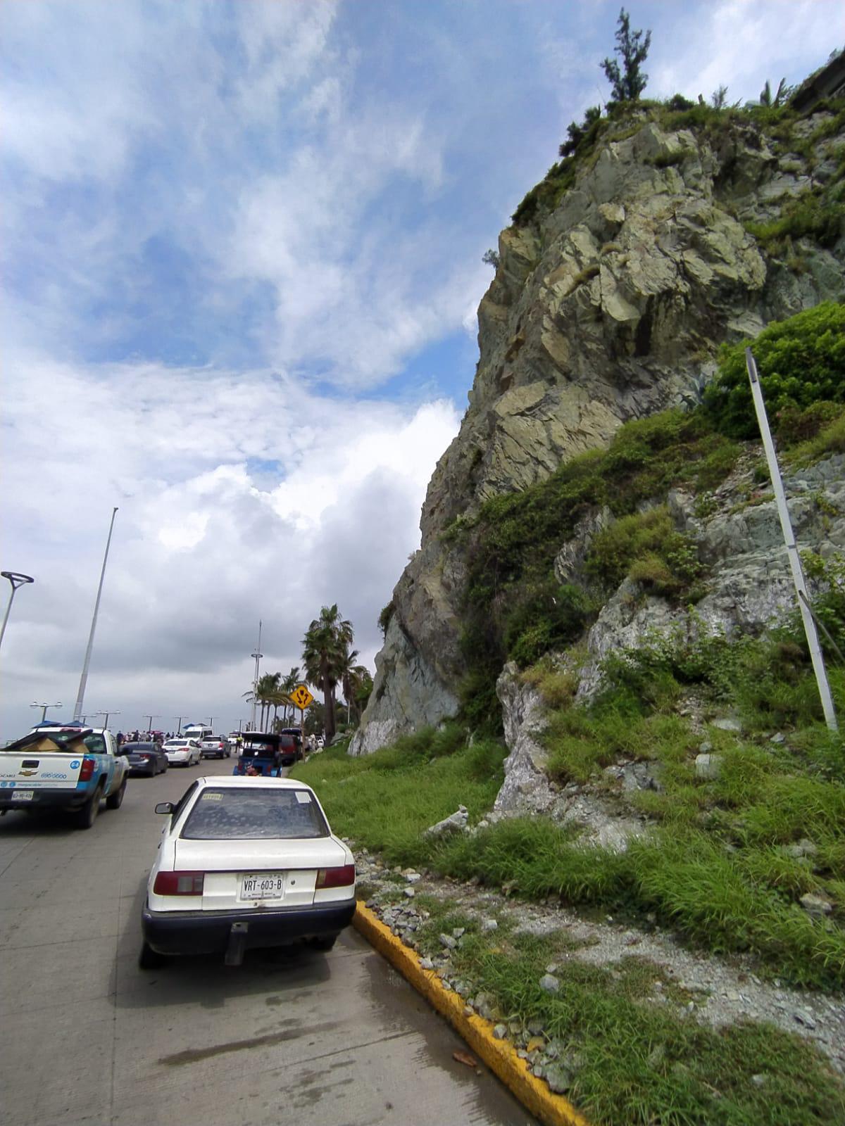 $!Cerros en Mazatlán, vivir con el peligro al lado