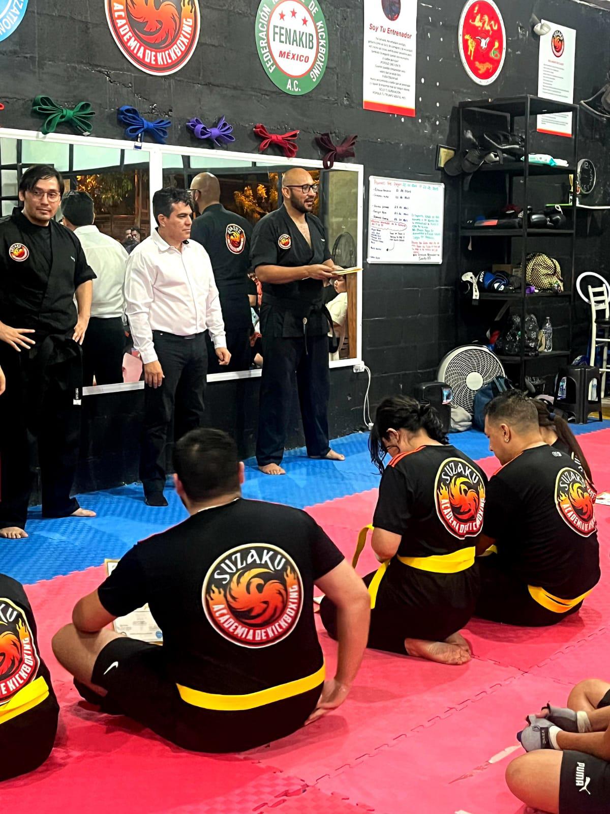 $!Academia de Kickboxing Suzaku realiza con éxito exámenes de grado de cinta