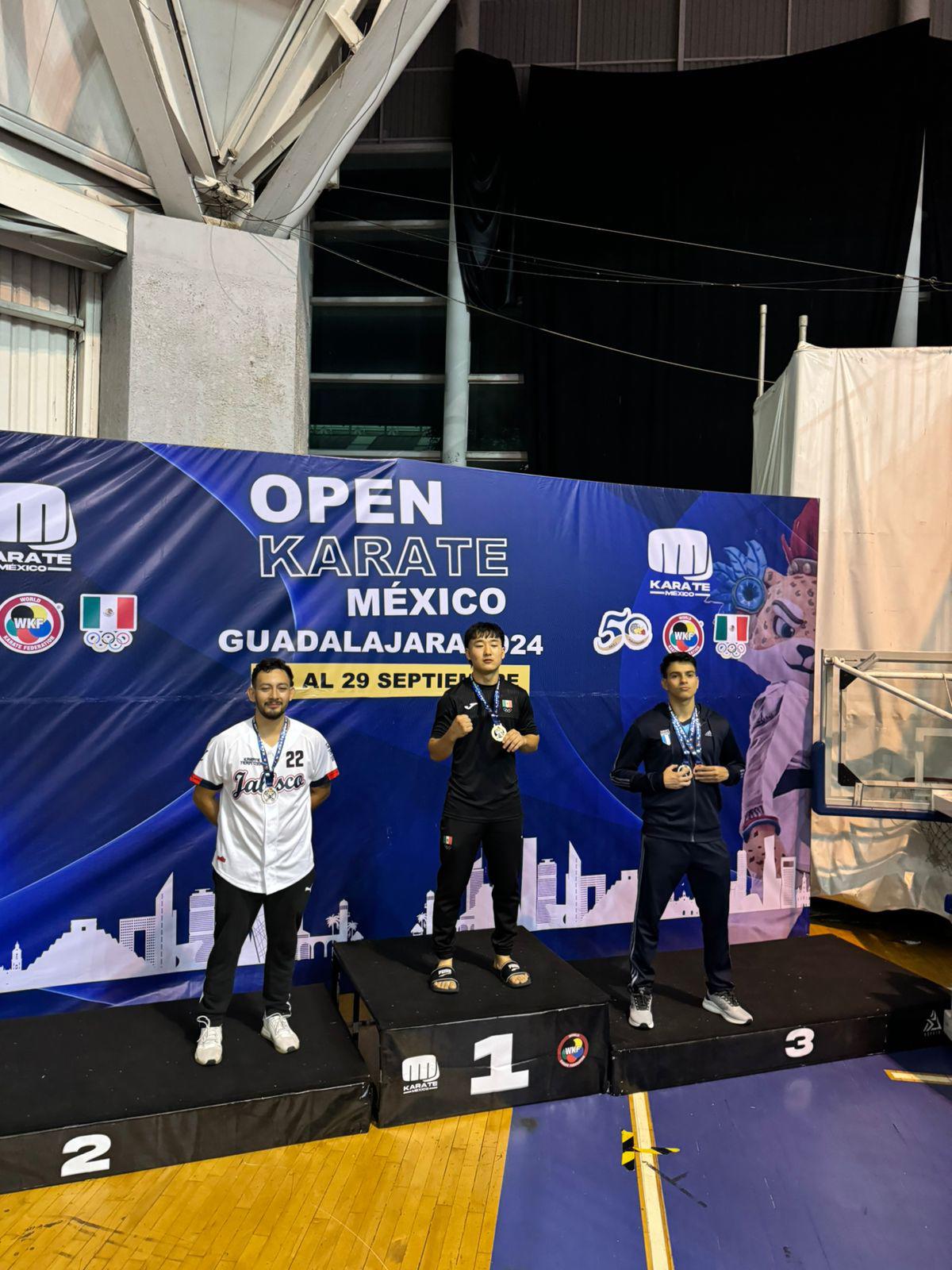 $!Regresan karatecas mazatlecos con nueve medallas del Open Guadalajara 2024