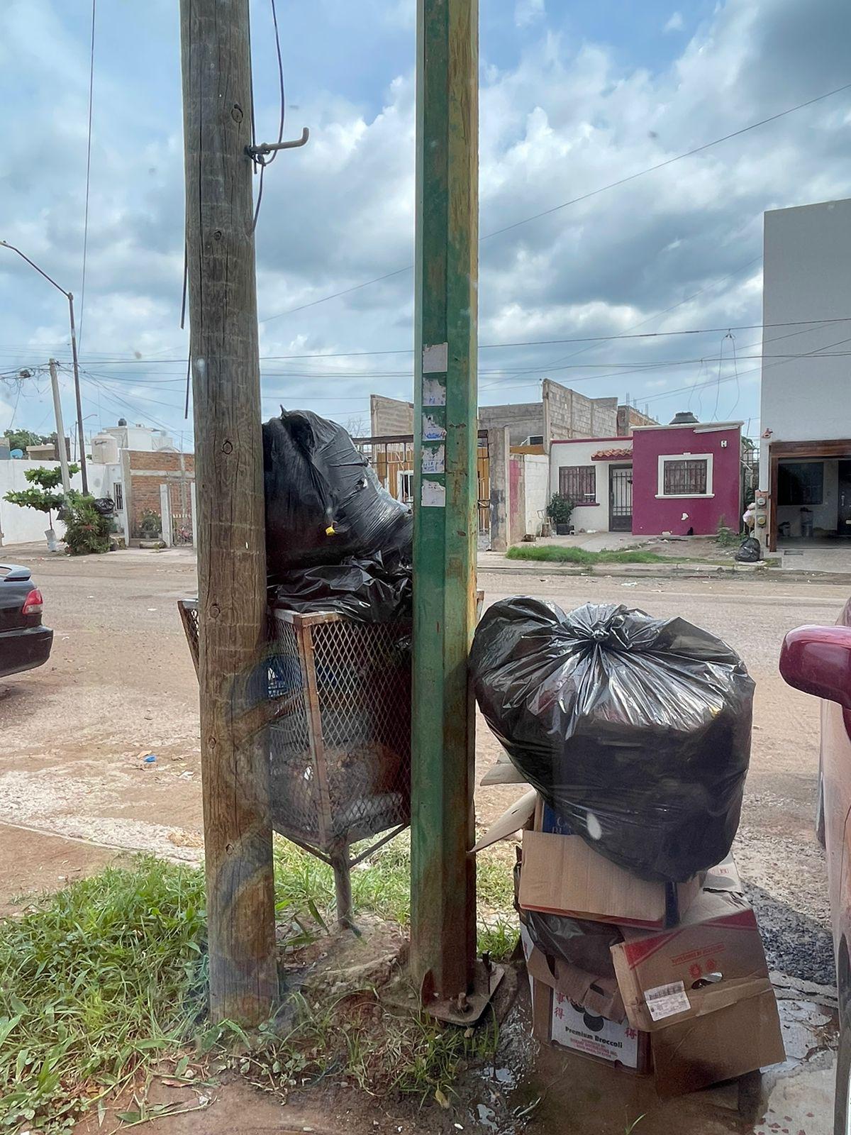 $!En colonias de Culiacán no han recolectado la basura, denuncian vecinos, tras jornada violenta