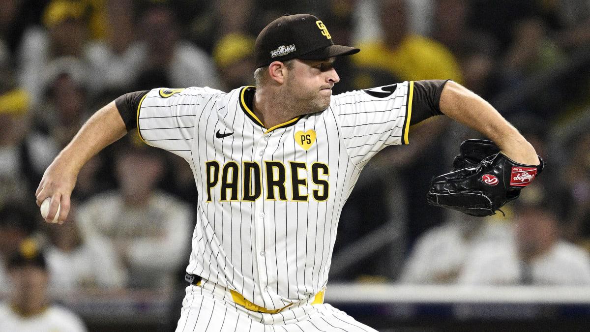 $!Dominio de King, poder de Tatis guiaron a Padres sobre Bravos en el Juego 1