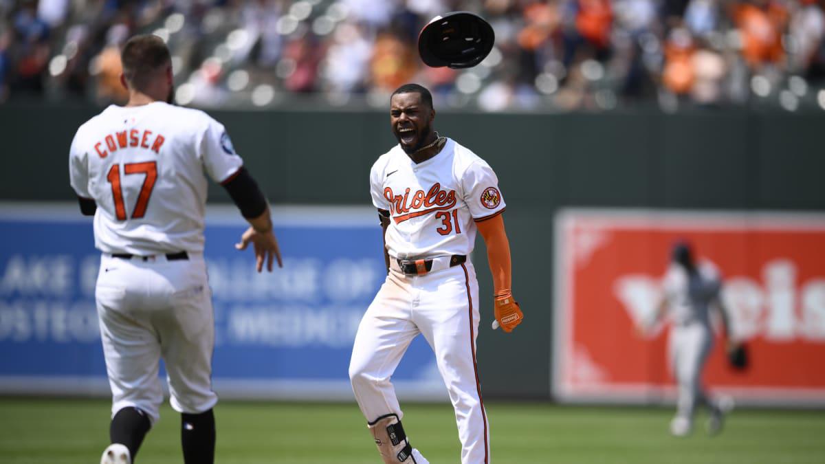 $!Orioles siguen en la cima y evitan barrida dejando tendidos a Yanquis