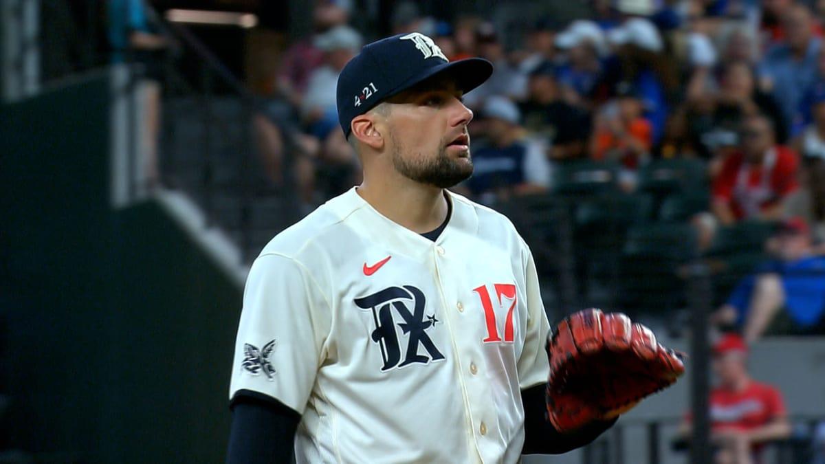 $!Rangers doblega a Astros con joya de Eovaldi y bateo oportuno