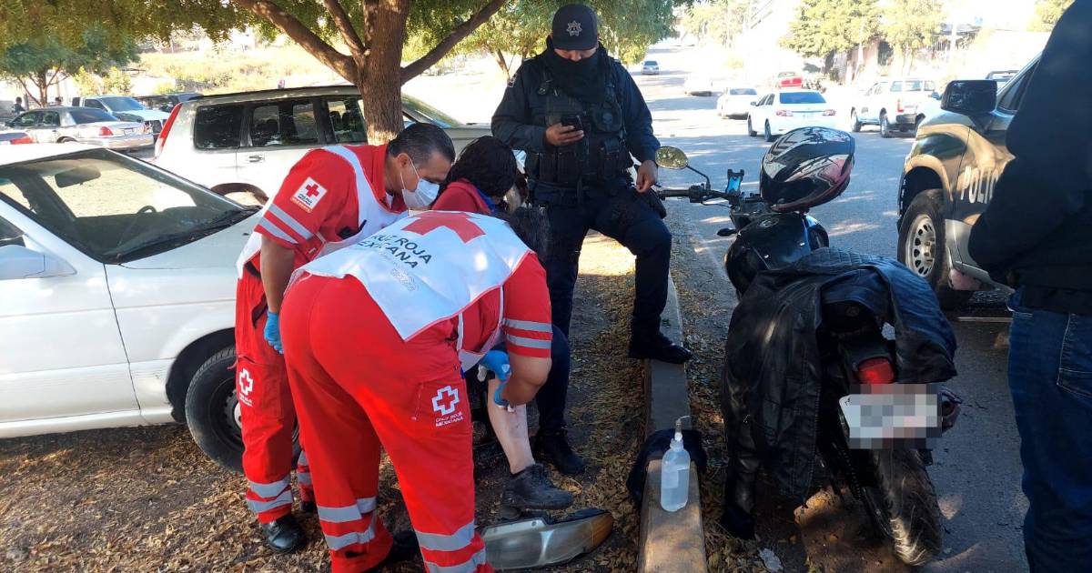 Se Lesiona Mujer En Accidente En Moto En Culiacán