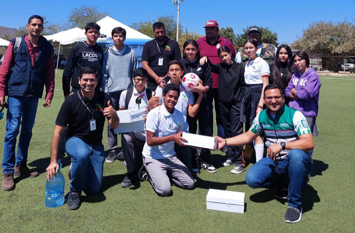 $!Realizan con éxito Jornada Deportiva en la Loma de Rodriguera