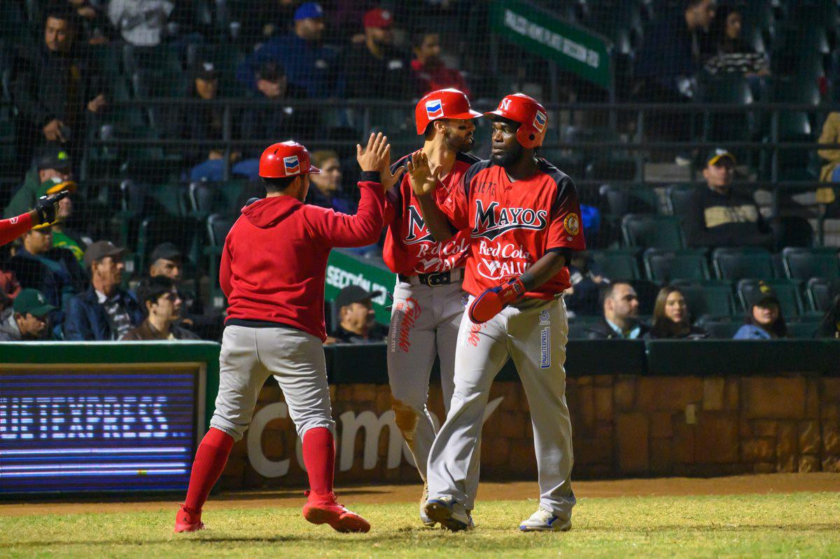 $!A punta de batazos Cañeros asegura la serie ante Mayos