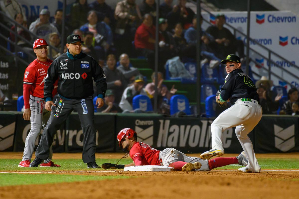 $!Venados pierde duelo y serie en Los Mochis