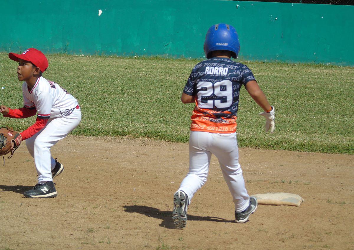 $!Muralla y Liga Mazatlán avanzan a finales del Mazatlán Baseball Tournament