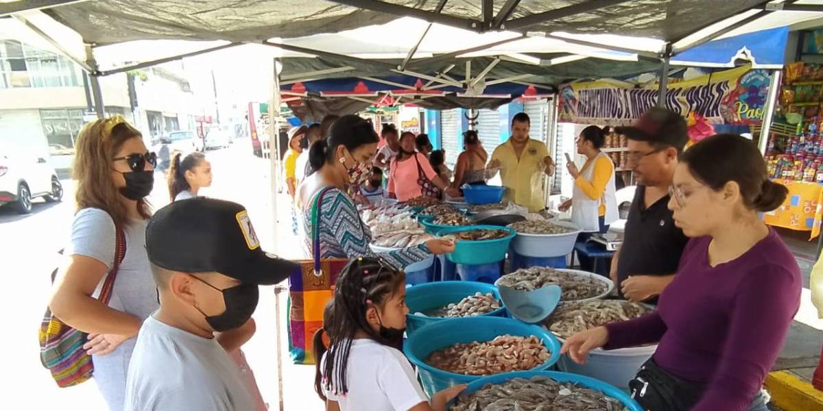 Vendedores de mariscos en Mazatlán no tienen un 'Buen Fin' como otros giros  de negocio