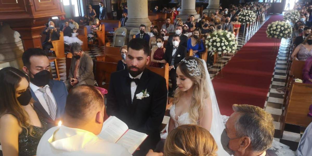 MLB: Lanzador de Astros, José Urquidy, propuso matrimonio