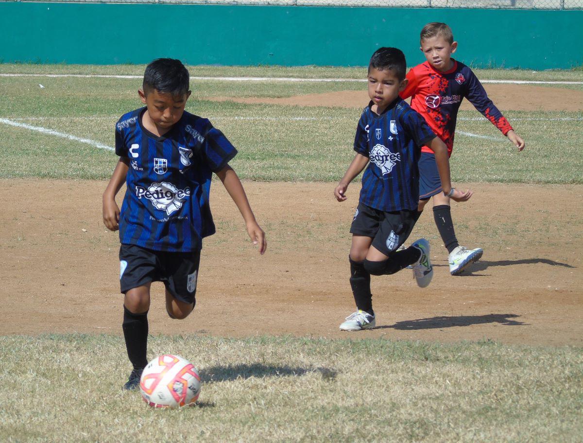 $!La fiesta deportiva continúa con la Copa Mazatlán de futbol 11