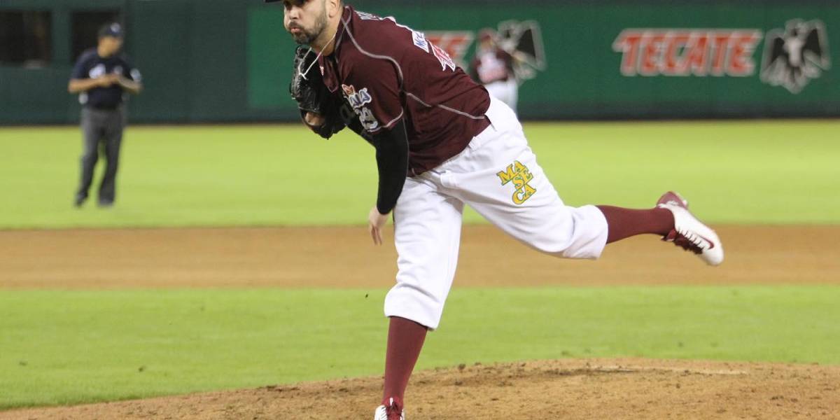 Oliver Pérez se queda con los Diamondbacks de Arizona