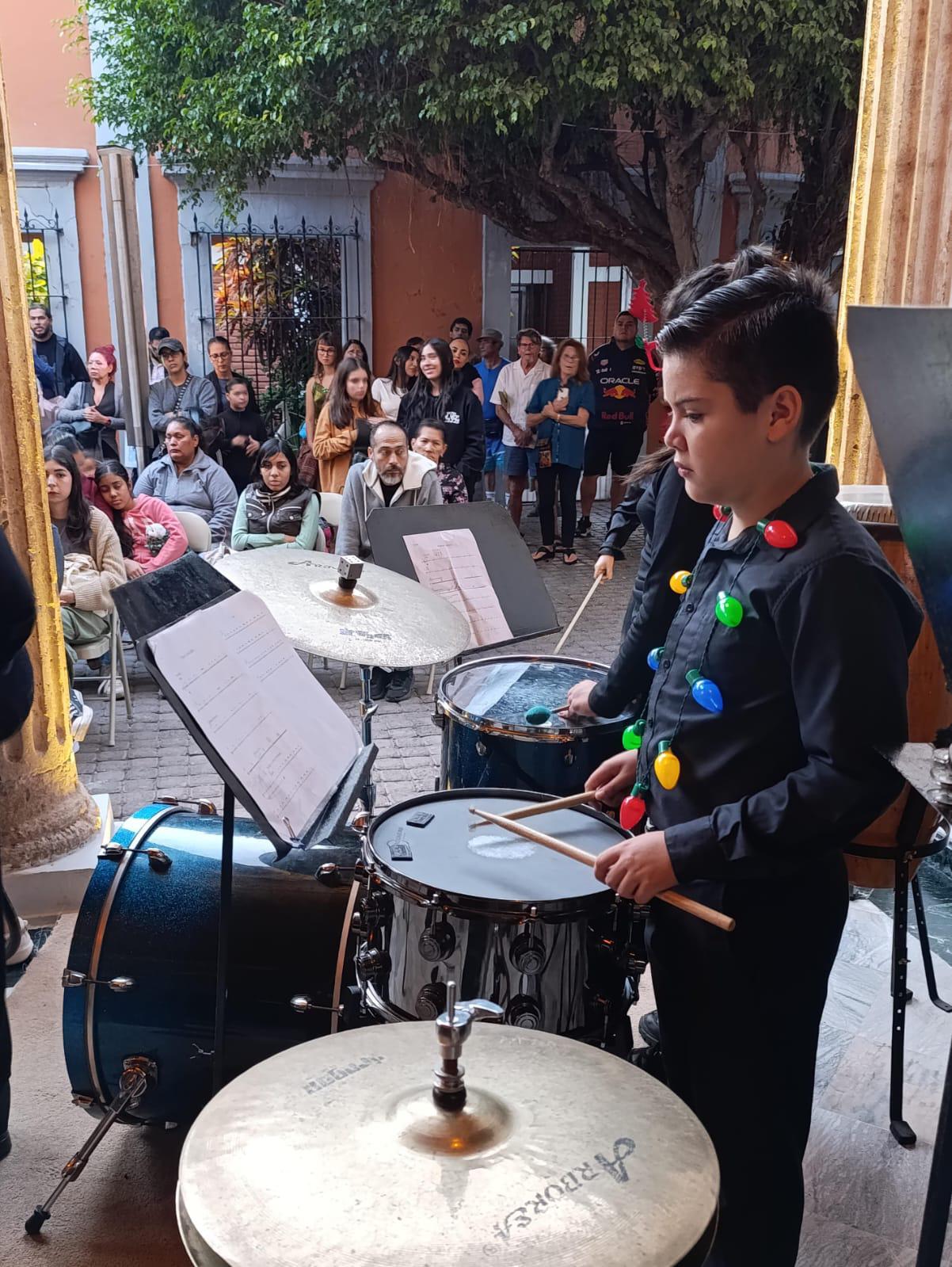 $!La Orquesta Infantil interpretó un emotivo repertorio.