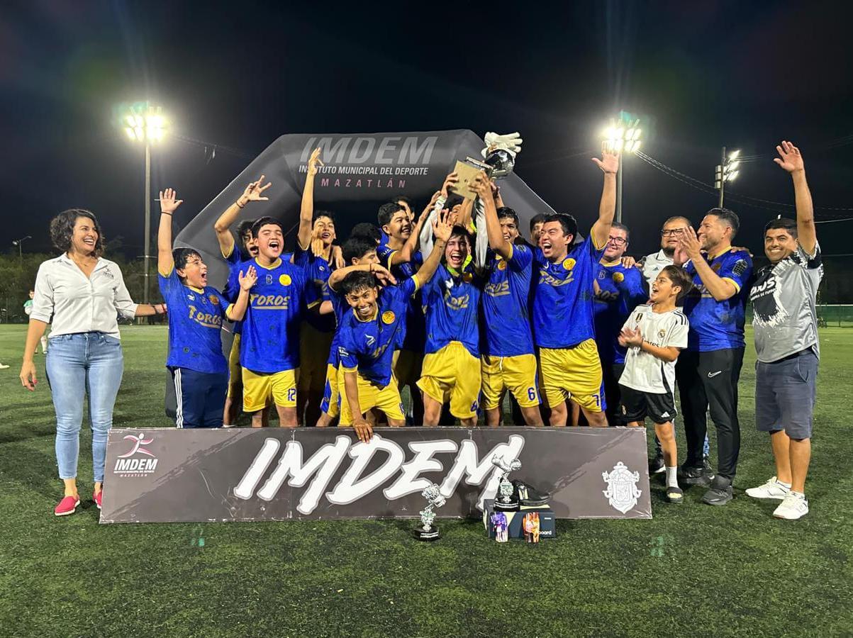 $!Toros Mazatlán, ¡tricampeón de la Juvenil C!