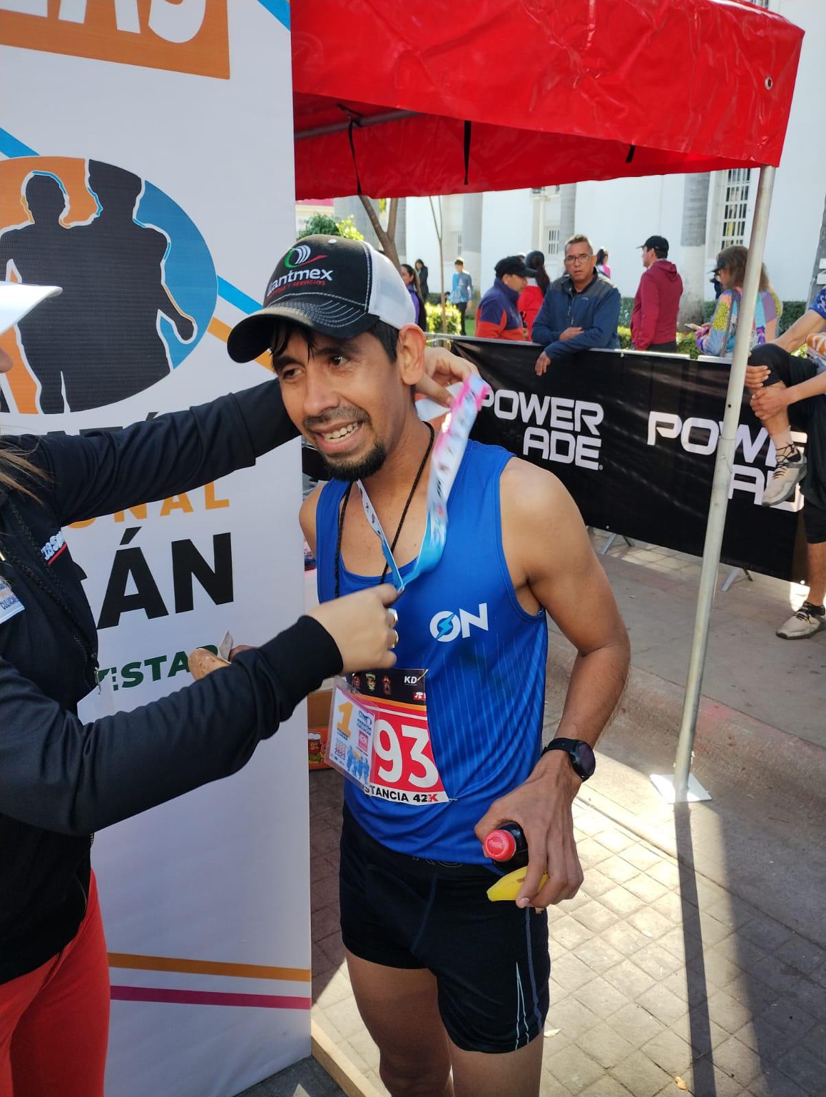 $!Culichis dominan la edición 32 del Maratón Internacional de Culiacán