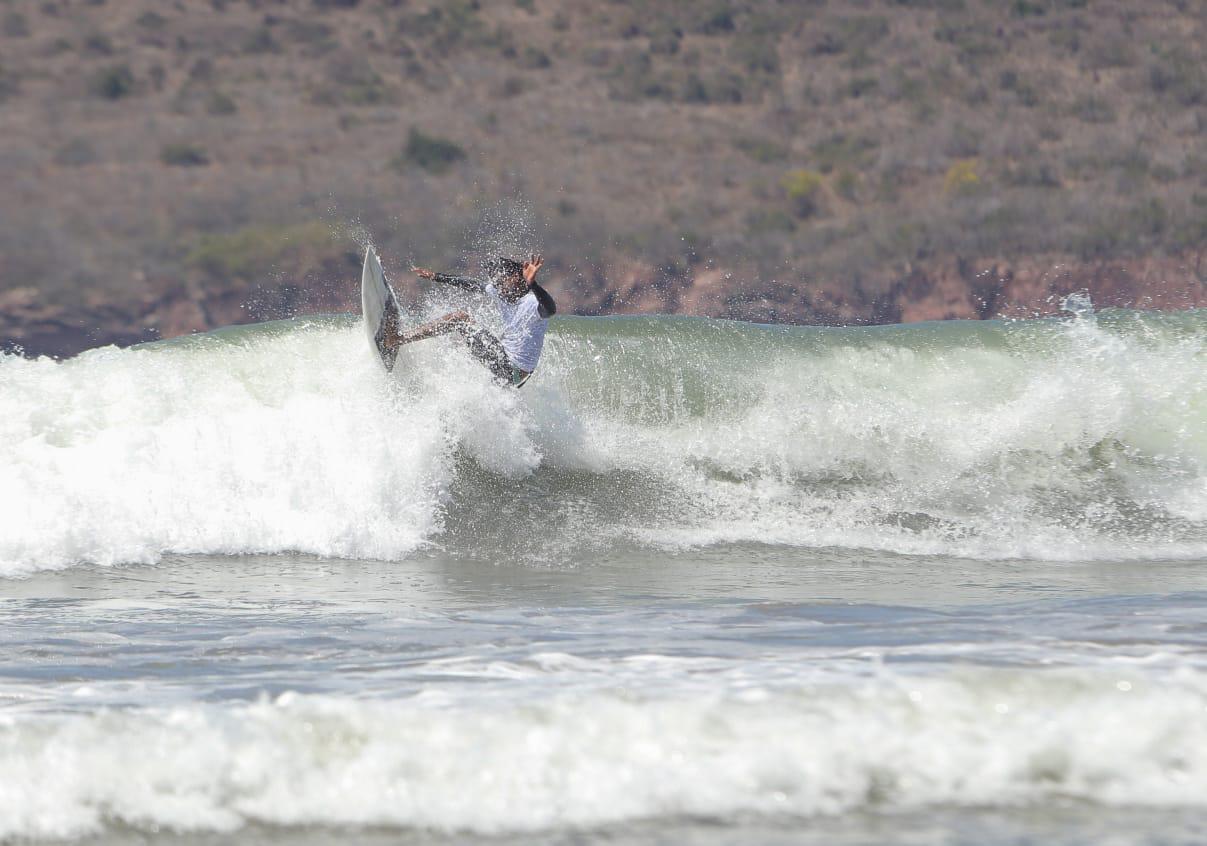 $!Surfistas cumplen con éxito en Selectivo Estatal, en Mazatlán