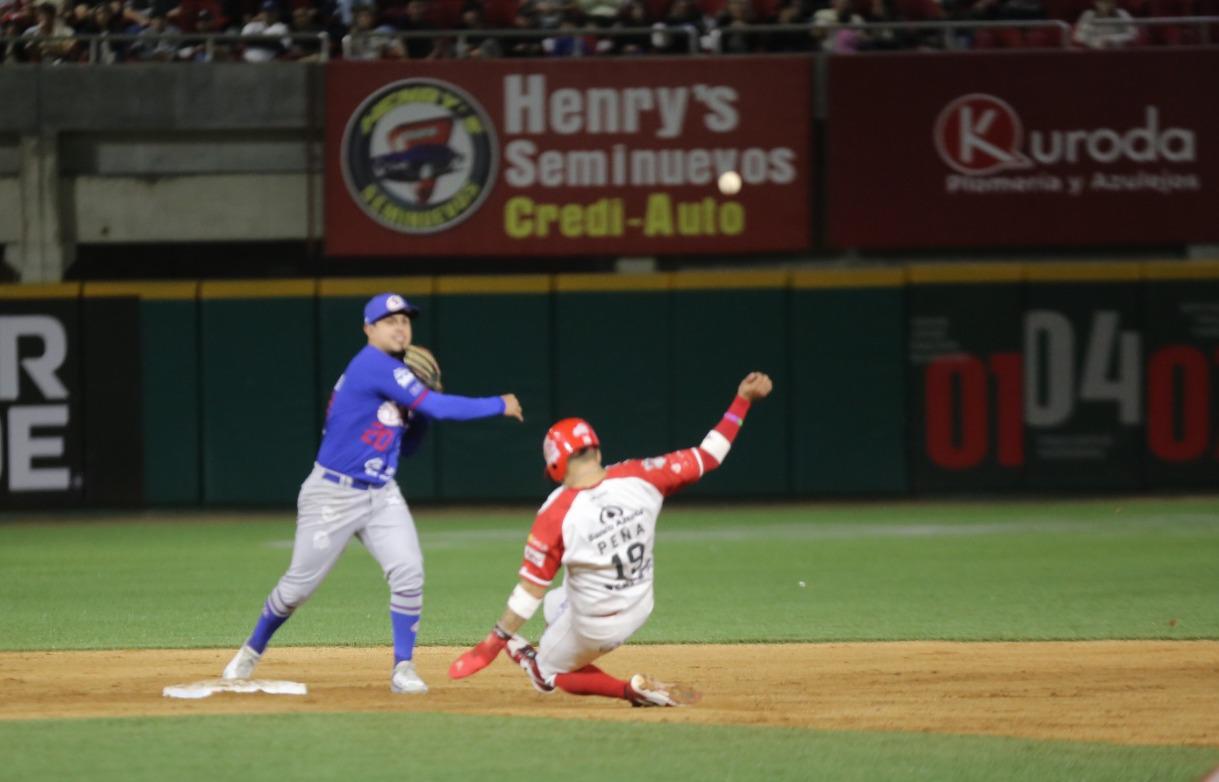 $!Venados de Mazatlán barre a Charros de Jalisco en el puerto