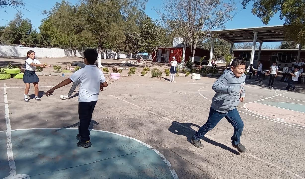 $!Llega el beisbol 5 a la comisaría El Guayabo