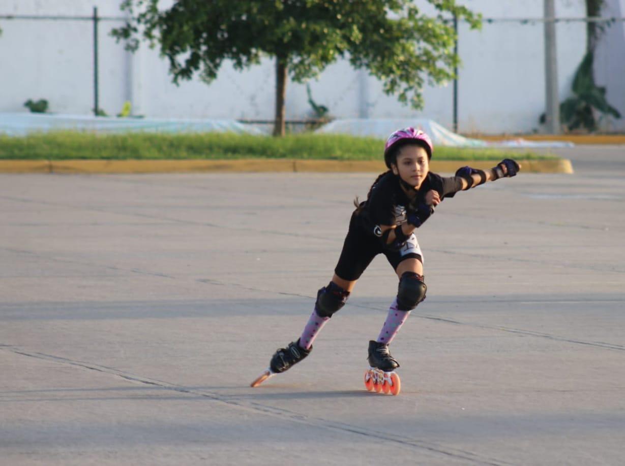 $!Rompen el viento, en el Circuito de Patinaje Imdem