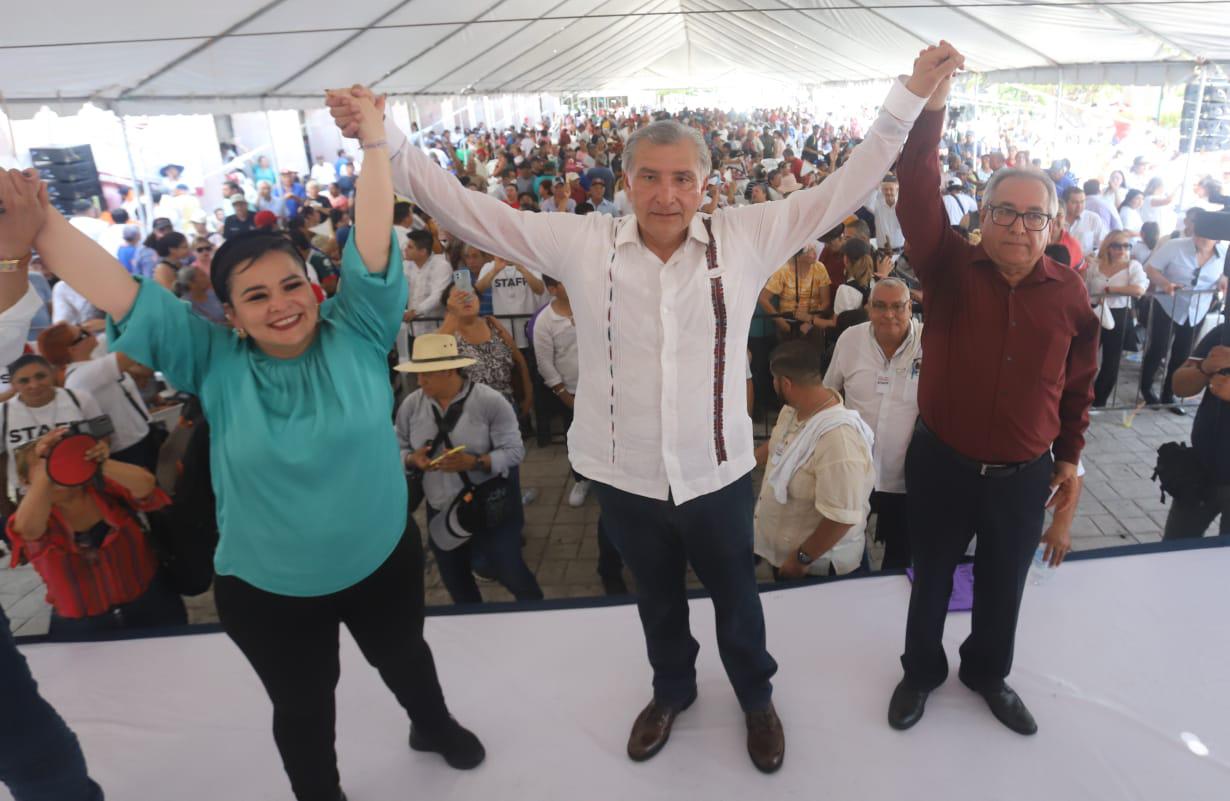 $!Adán Augusto asegura en Mazatlán que la oposición quiere terminar con programas sociales