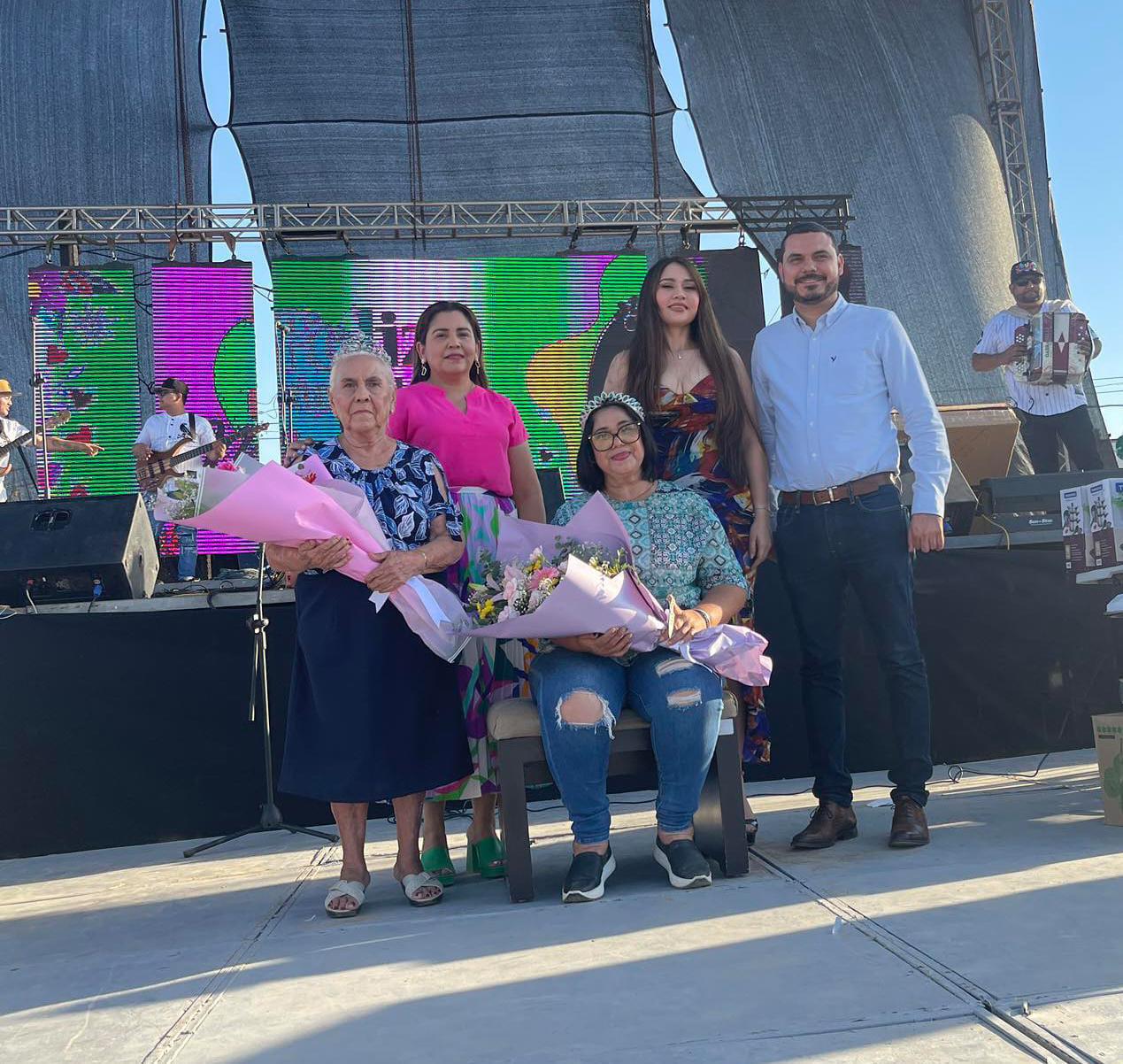 $!En Rosario, celebran a las mamás en el marco de la Feria de la Primavera