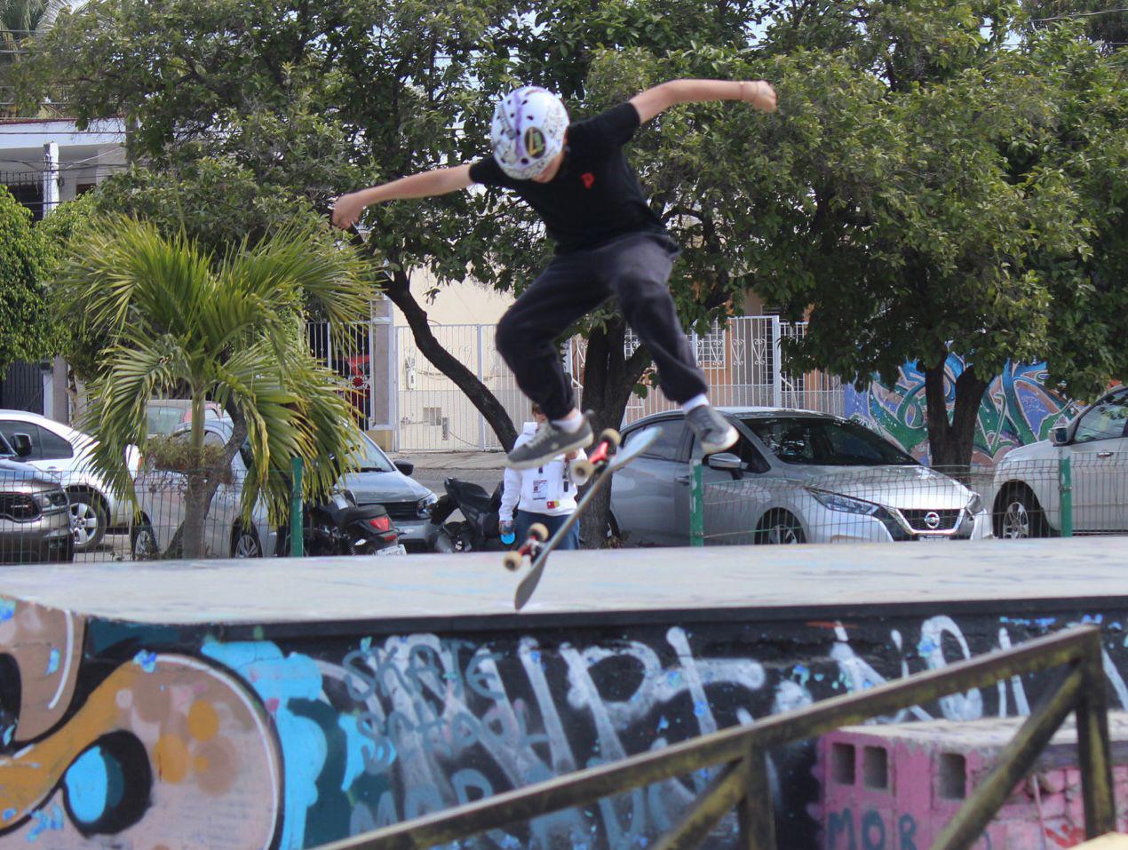 $!Se adueña Mazatlán del oro en el skateboarding estatal