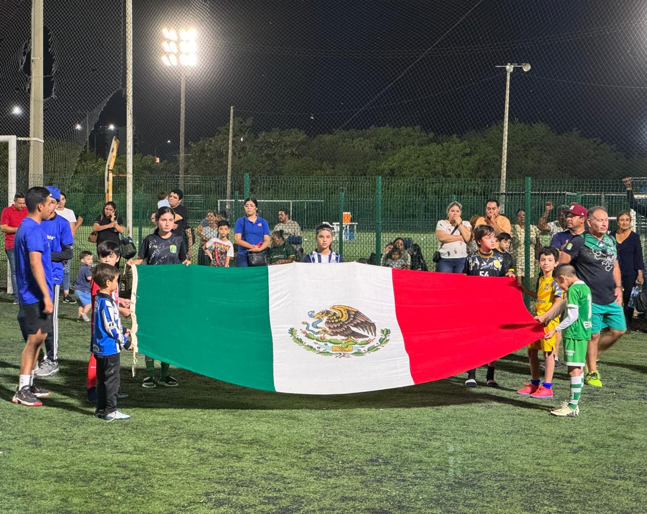 $!Abre Torneo Nacional de Escuelas Filiales y Fuerzas Básicas su telón en la Unidad Deportiva Toledo Corro