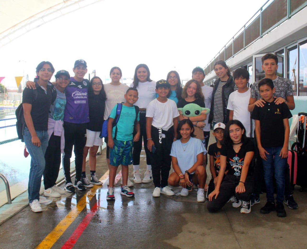 $!Nutrias de la Alberca Olímpica Imdem parten a Los Mochis a competir en la Copa Albatros de Natación