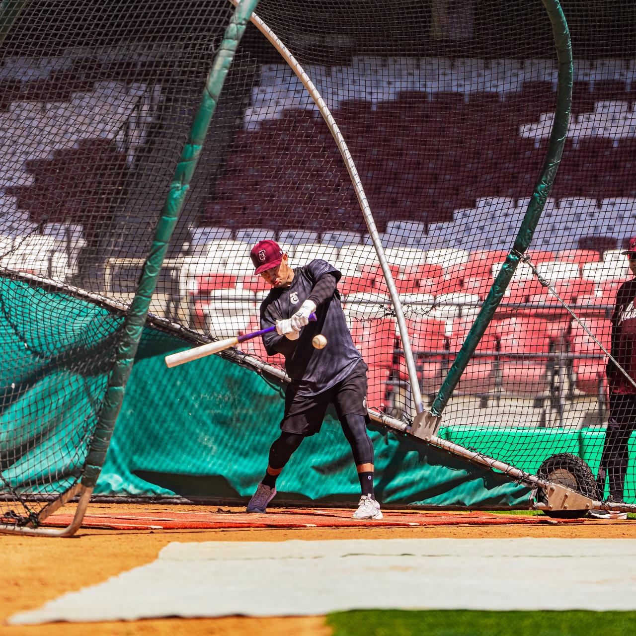 $!El zurdo Rubén Reyes se incorpora a las prácticas de Tomateros de Culiacán