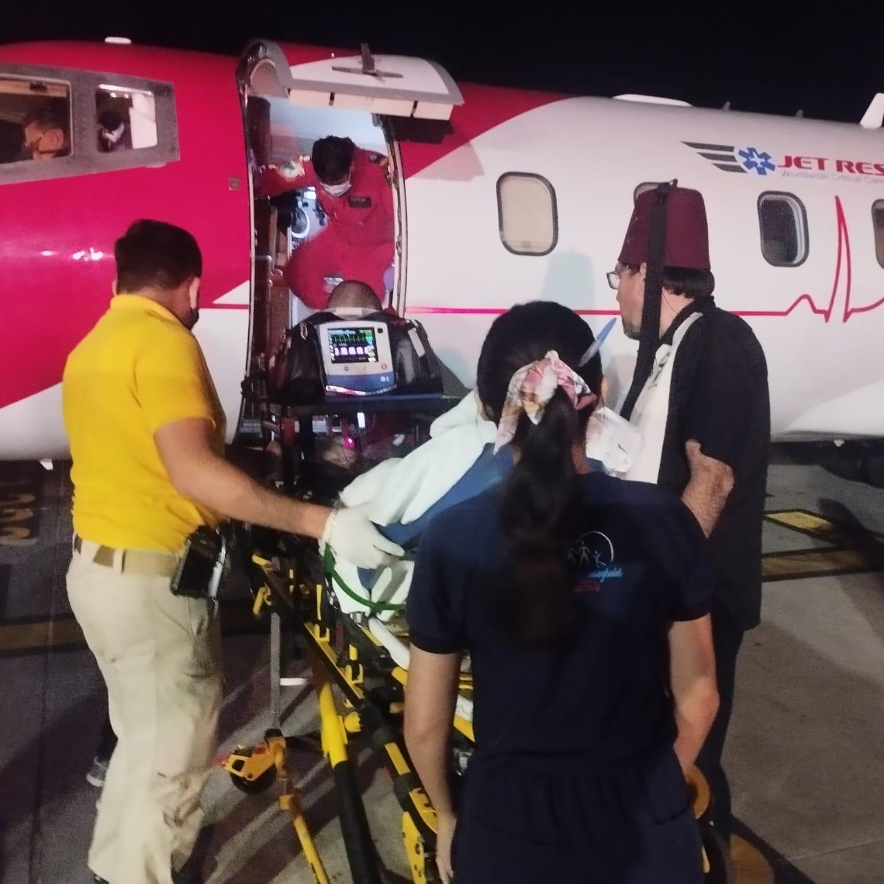 $!Trasladan a menor lesionado en el accidente del autobús en Elota