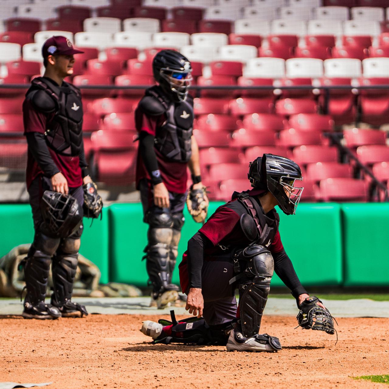 $!Reportan Esteban Quiroz y Diego Hernández a las prácticas de Tomateros de Culiacán