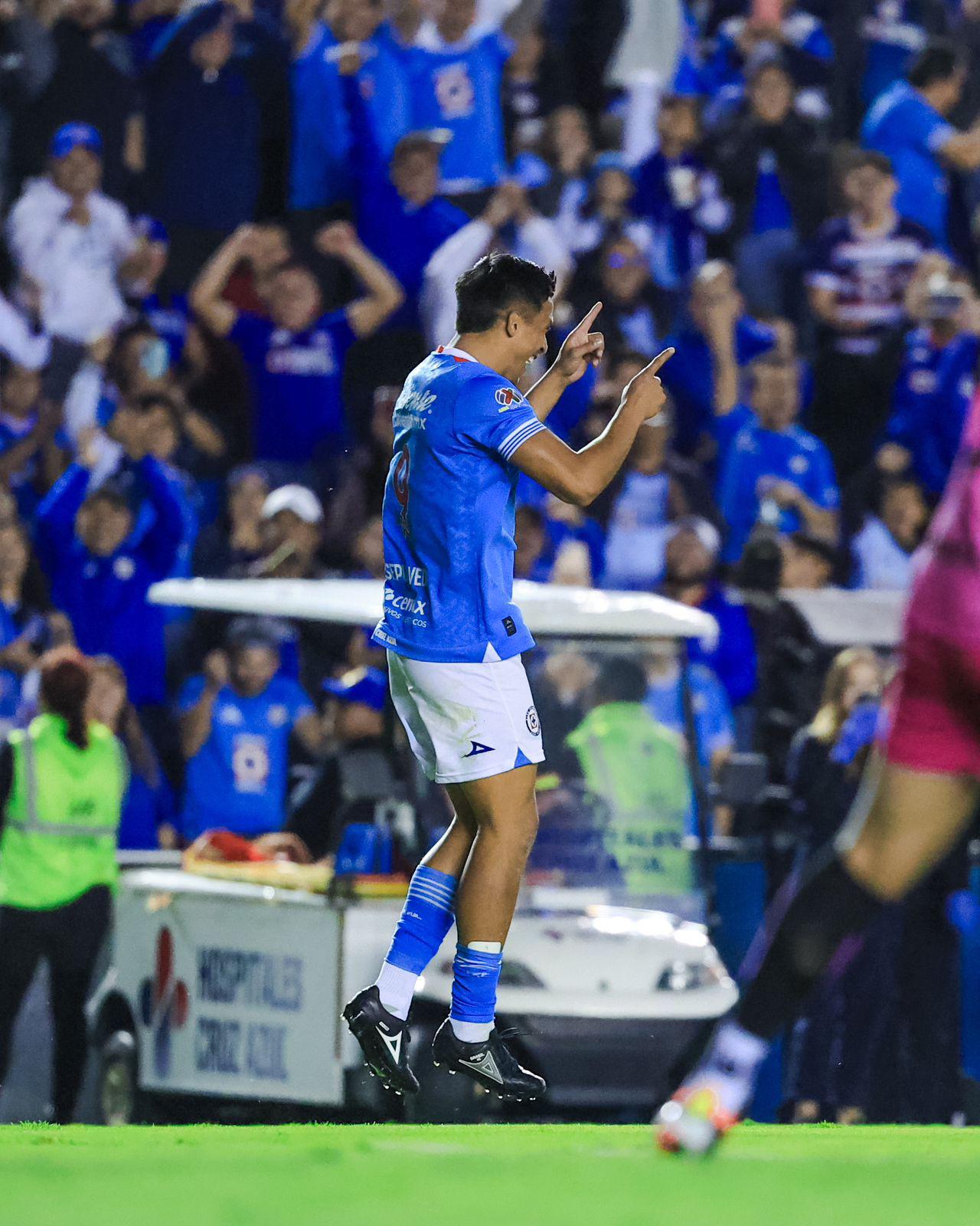 $!Cruz Azul le pasa por encima a Juárez y sueña con récord de puntos