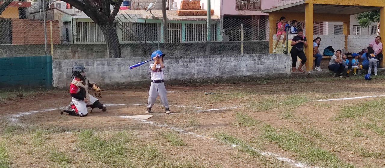 $!¡Explotan los maderos en la Liga Pelikanos!