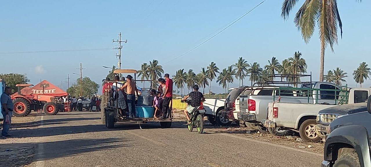 $!Se acaban las Fiestas del Mar y comienza el éxodo en Las Cabras