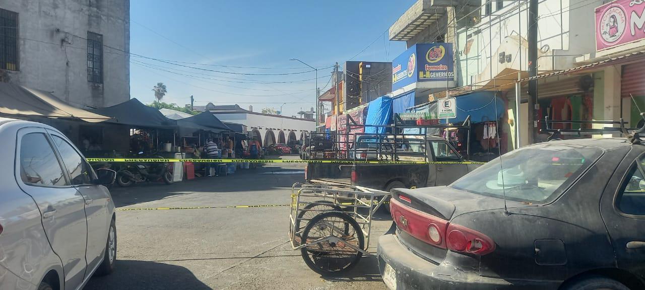 $!Explosión de centro de carga deja sin luz al Mercado de Escuinapa