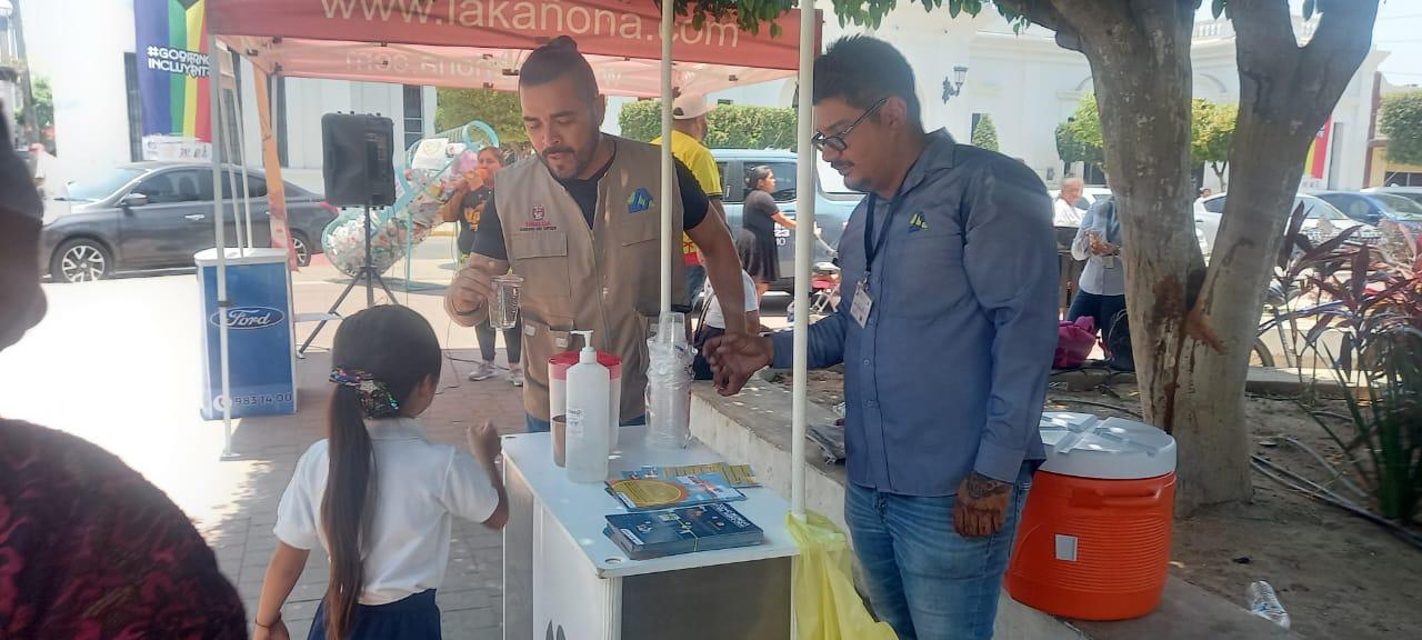 $!Instala Salud punto de hidratación en Escuinapa