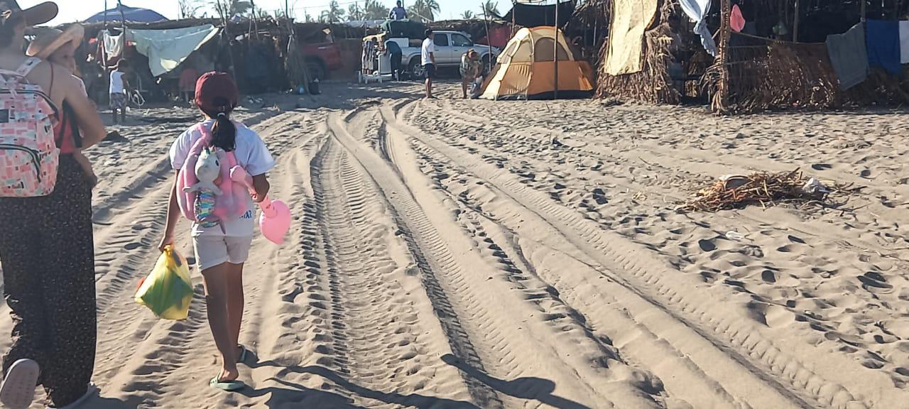 $!Se acaban las Fiestas del Mar y comienza el éxodo en Las Cabras