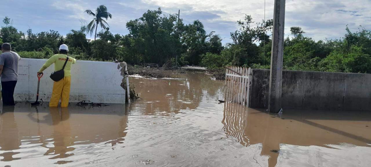 $!Marina suma 32 toneladas de insumos para llevar comida caliente a la población de Acapulco