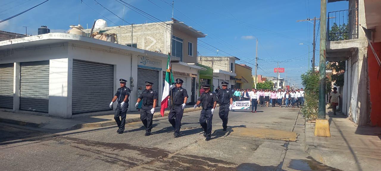 $!Se suman trabajadores a marcha por el 1 de mayo en Escuinapa