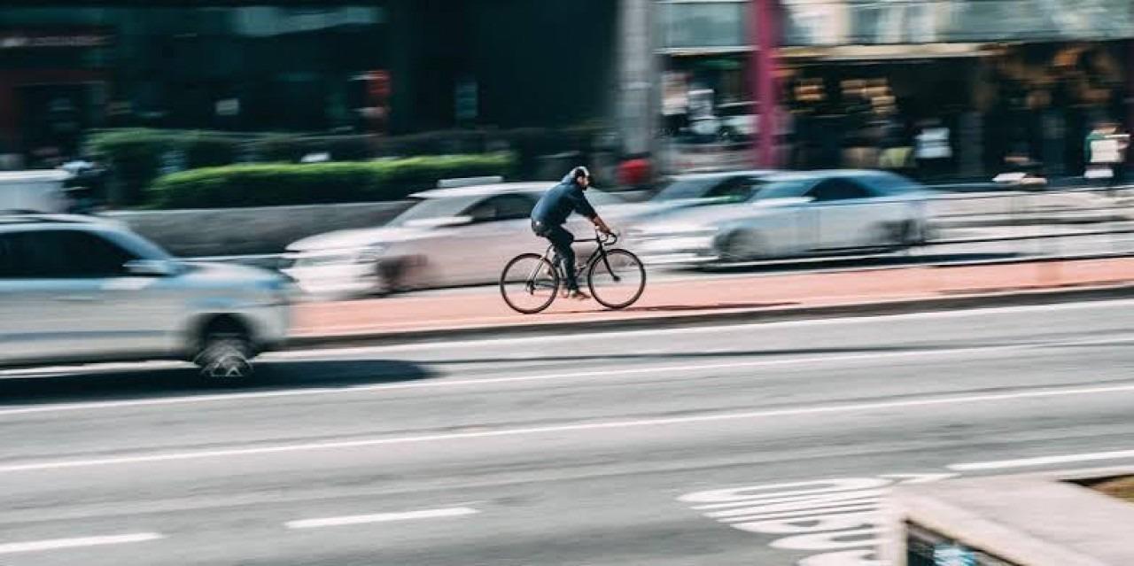 $!Necesario, mejorar condiciones de movilidad para que ciclistas transiten de manera segura: especialista