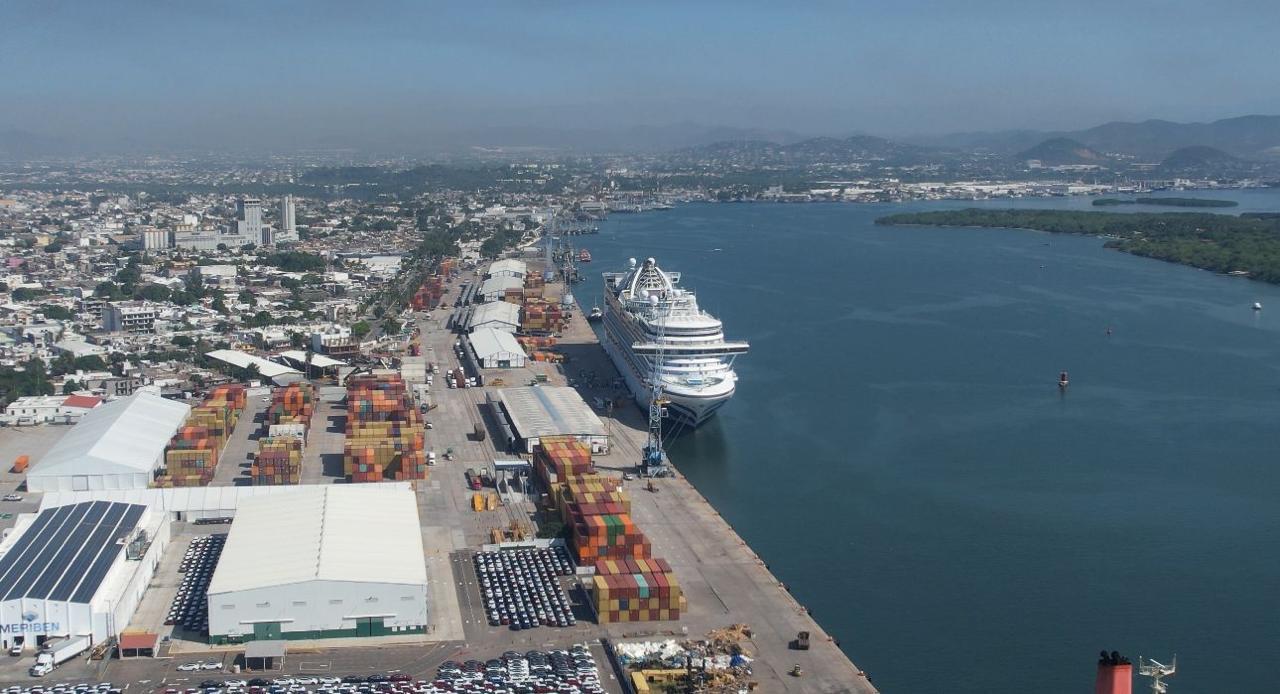 $!Refrendan navieras confianza en Mazatlán; arriba crucero Ruby Princess con casi 4 mil turistas