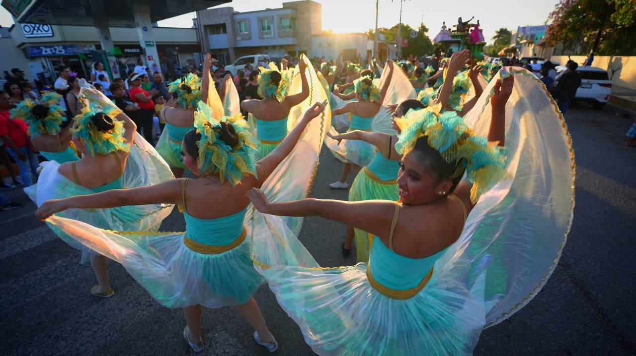 $!Celebran desfile de la Feria de la Primavera de El Rosario