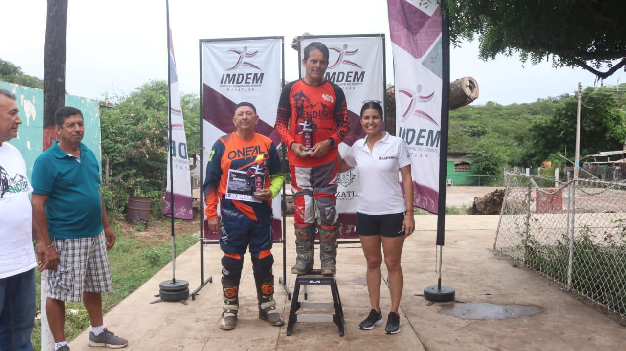 $!Conquistan el Circuito El Armadillo de Motocross