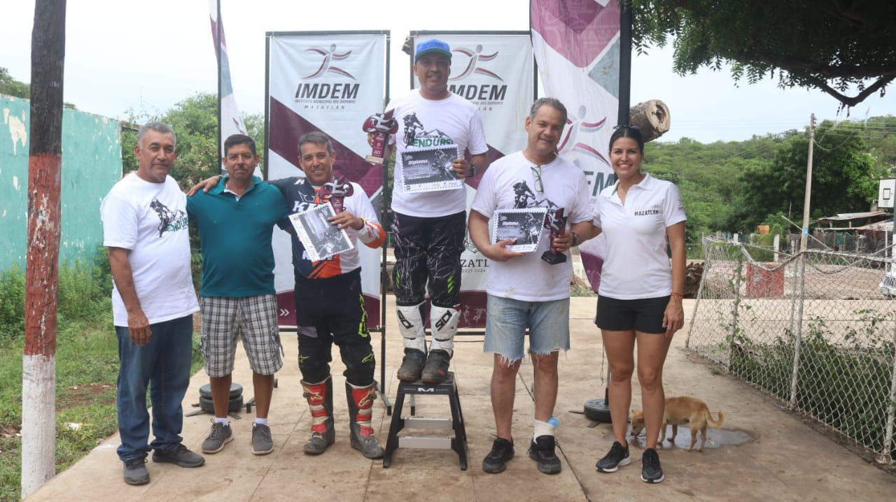 $!Conquistan el Circuito El Armadillo de Motocross