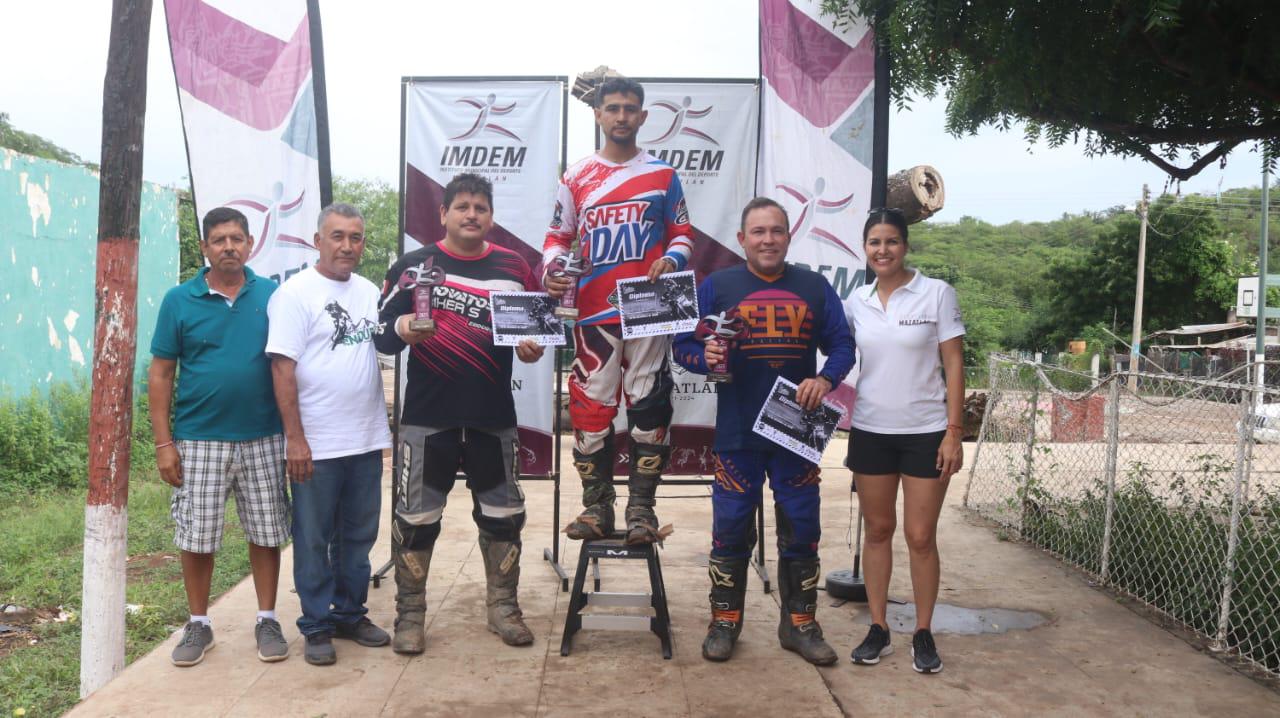 $!Conquistan el Circuito El Armadillo de Motocross